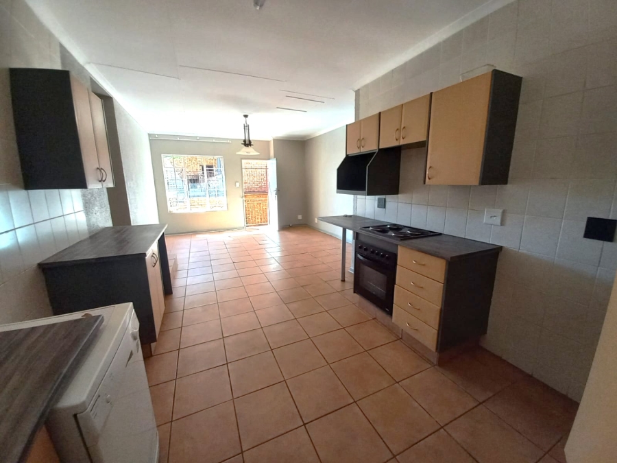 2 Bedroom Property for Sale in Safari Gardens North West